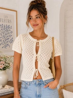 Princess Polly Ivory Tie Front Knit Top S Crochet Short Sleeve Sweater NWT